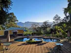 Отель Hotel Villa Florencia  Turrialba